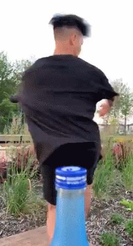 甄子丹赵文卓瓶盖挑战,赵文卓挑战长风镖局踢瓶盖