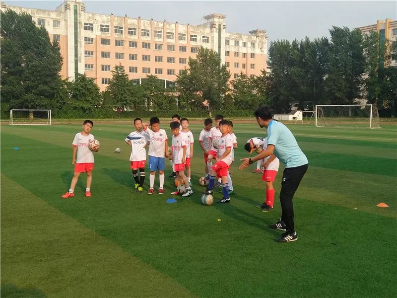 「毕业季之五」——沈河体校蓝天足球俱乐部：足球是纽带毕业不散场