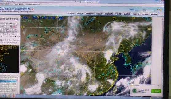 威武武器发射视频,240枚火箭弹发射视频