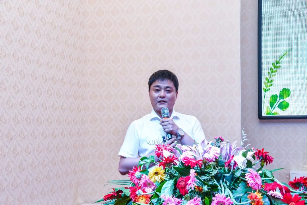 闈掑矝鍙岄哺鑽笟鑲′唤鏈夐檺鍏徃瀹樼綉,闈掑矝鍙岄哺鑽笟鍚堜綔