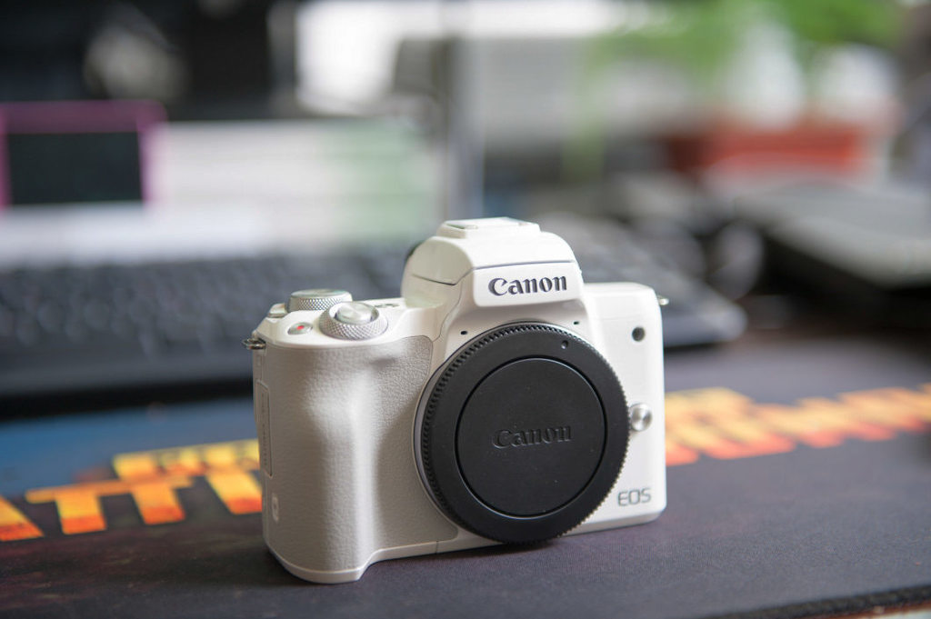 500元购买佳能m50,网购100元电脑开箱