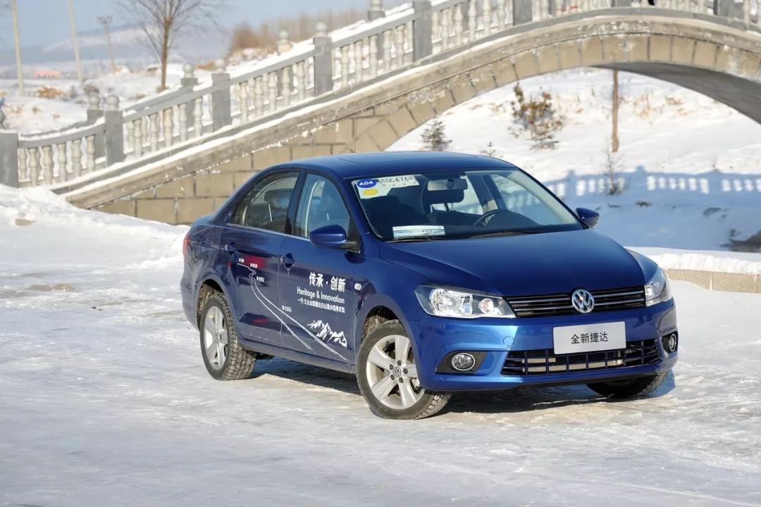 捷达好还是国产车好,捷达还是老款的样子好看