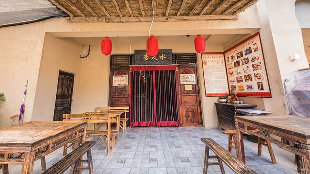 没想到，真有人在大漠建了一座能看星星的边城驿站