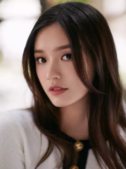 流量明星人手一个大牌代言究竟谁的最有含金量？