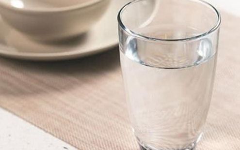 大热天喝白开水没劲？加这些料，好喝又有益