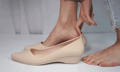 别再说雨鞋捂脚又显丑!有了它,增高显腿长!我天天盼着下雨