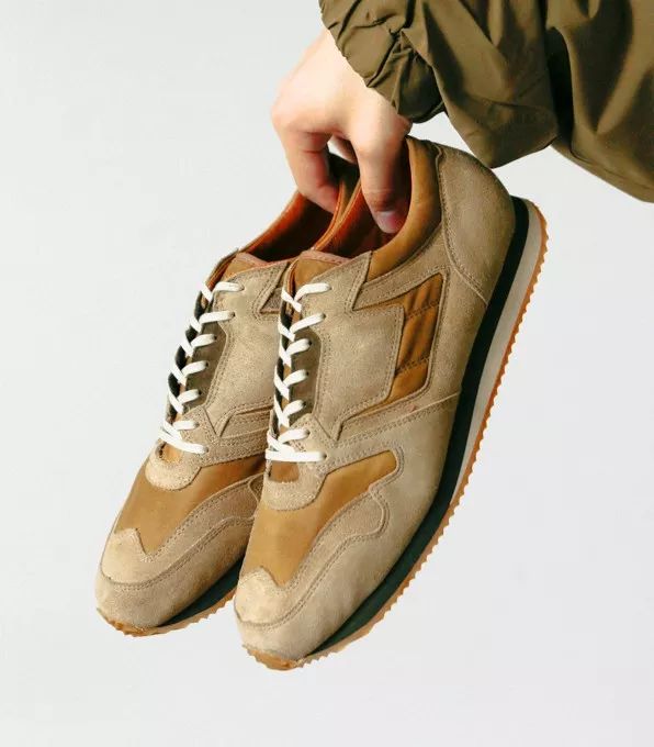 看完各种鞋之后，还是觉得“*用军**鞋”才是真爱