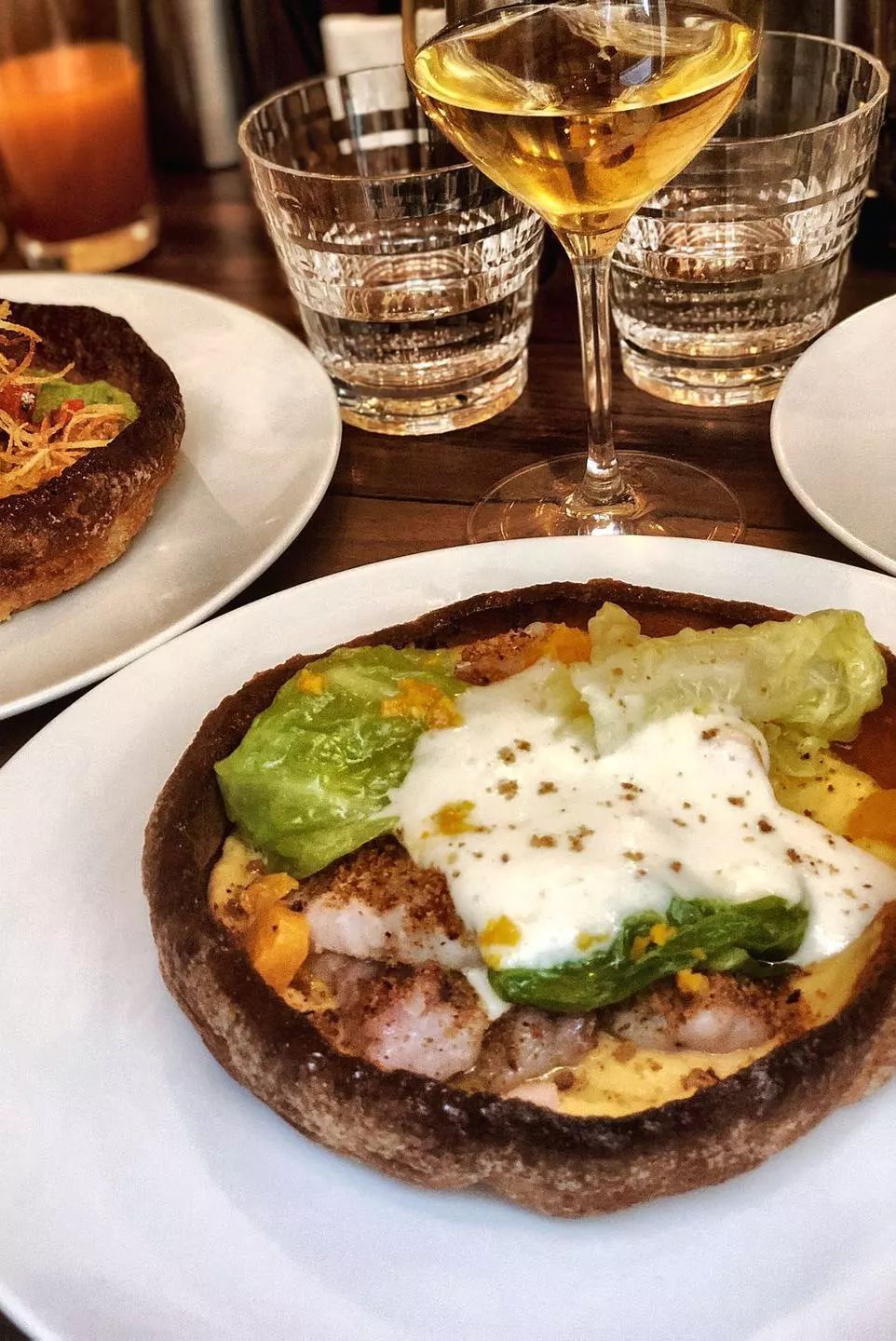 走出成都｜幸运的人，才可以在巴黎自由迷失