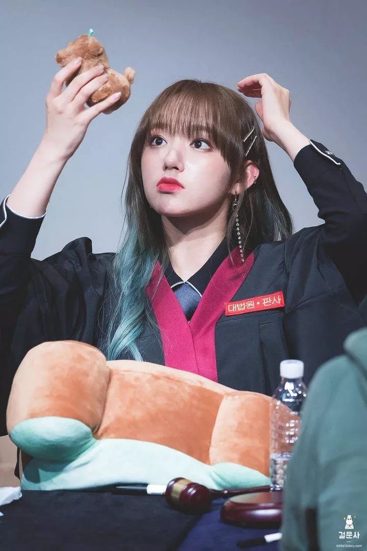 程潇头发颜色好看,程潇头发颜色粉