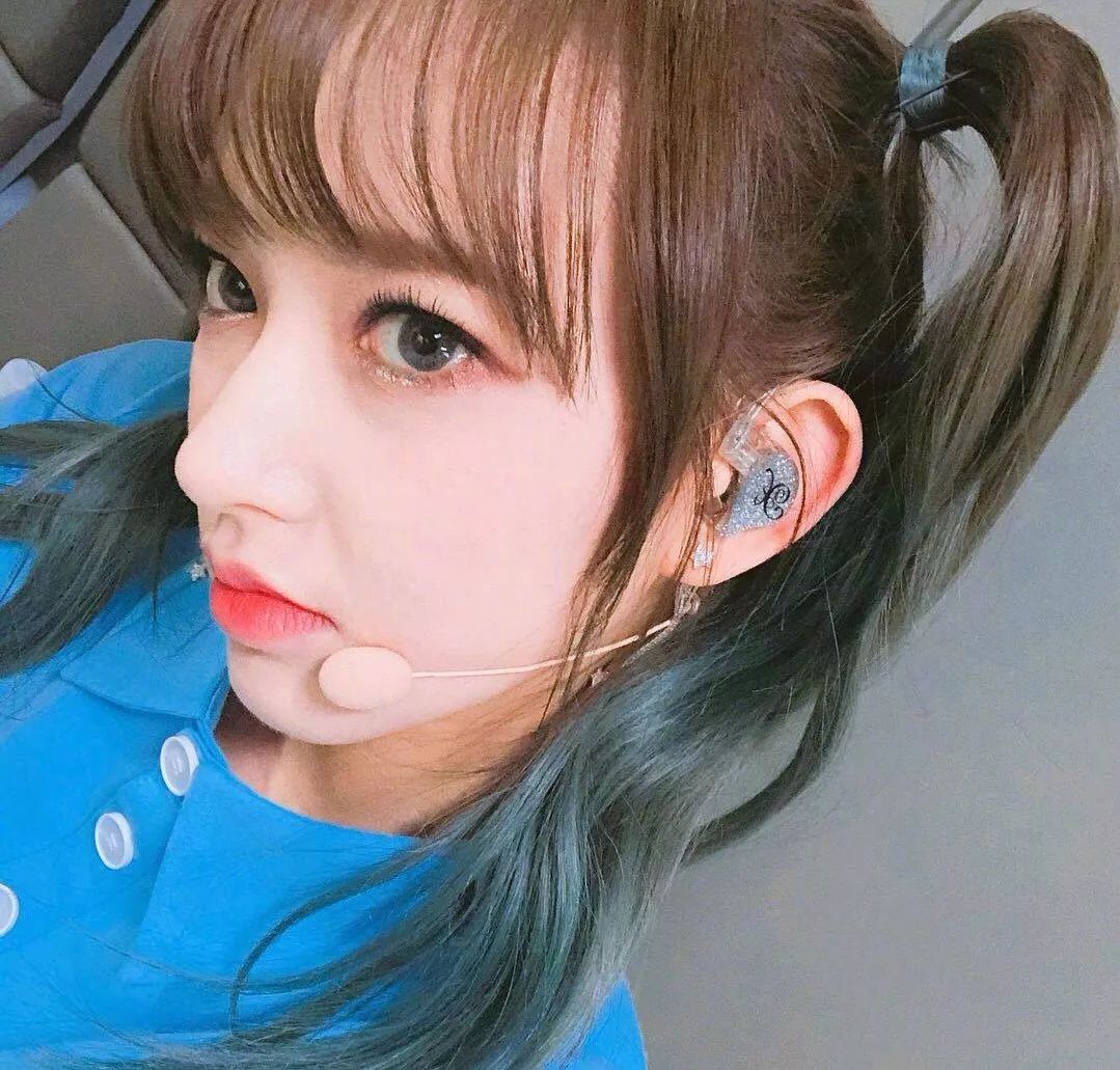 程潇头发颜色好看,程潇头发颜色粉