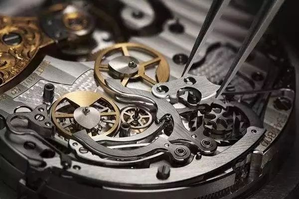 为什么很多人喜欢机械表,为什么现在年轻人不喜欢机械表了