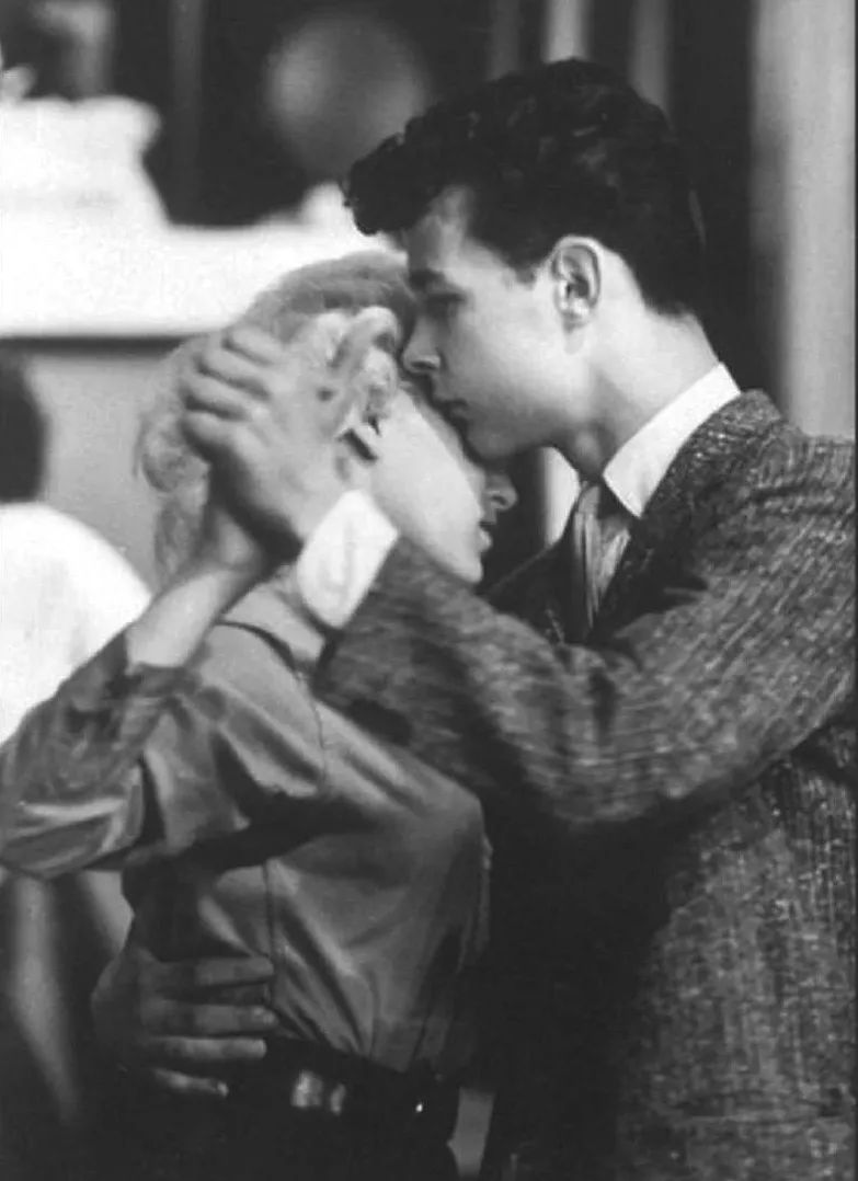 50首老歌精选每首都是当年的记忆,20首经典怀旧老歌连唱