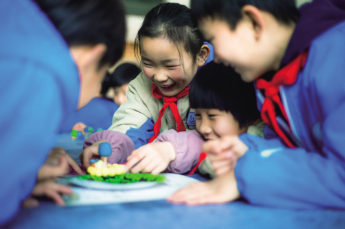 涓哄崡婀栭珮璐ㄩ噺鍙戝睍璐＄尞鑷繁,鍢夊叴鍗楁箹瀛︿範