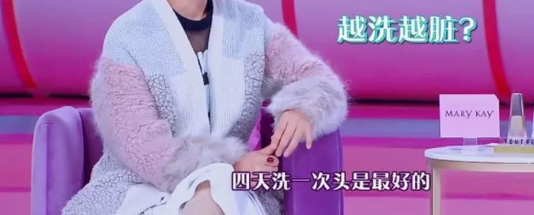 被虚假友情蒙蔽的“绿叶妹”，如今事业开挂反成“真公主”