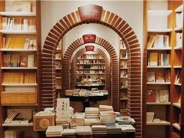 都上央视了！大学校园书店怎么突然这么火？