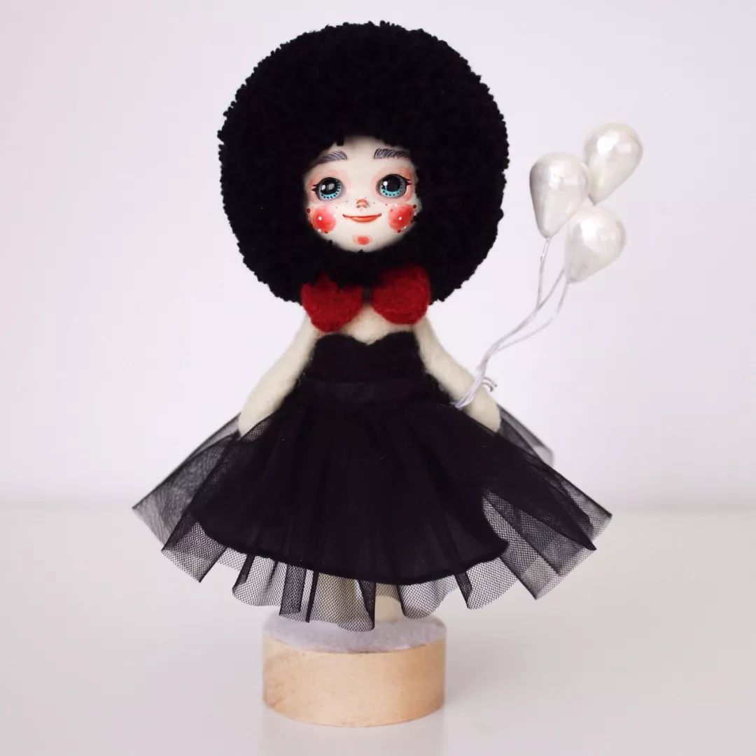 她把幻想做成超萌玩偶！教你创作属于自己的爱心手作「免费公开课●大大微讲堂」