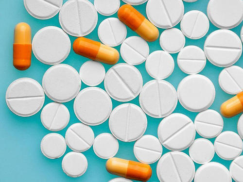 泡腾片干吃引发窒息，家庭用药需重视药品说明书