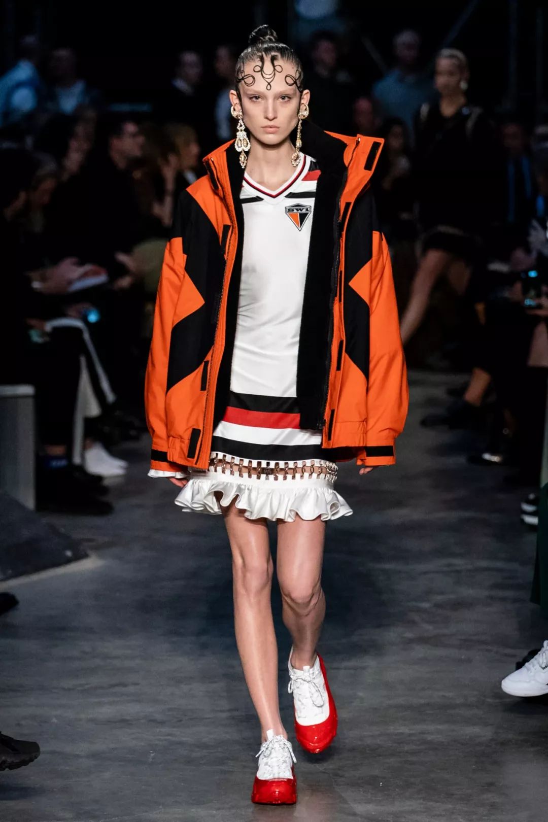 21年秋冬女装流行趋势,21年秋冬女装流行色