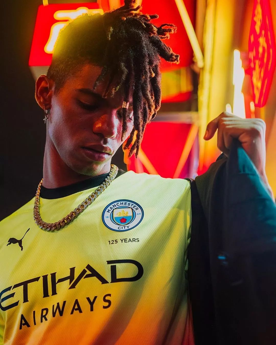 足球衣潮流设计,足球衣风格穿搭