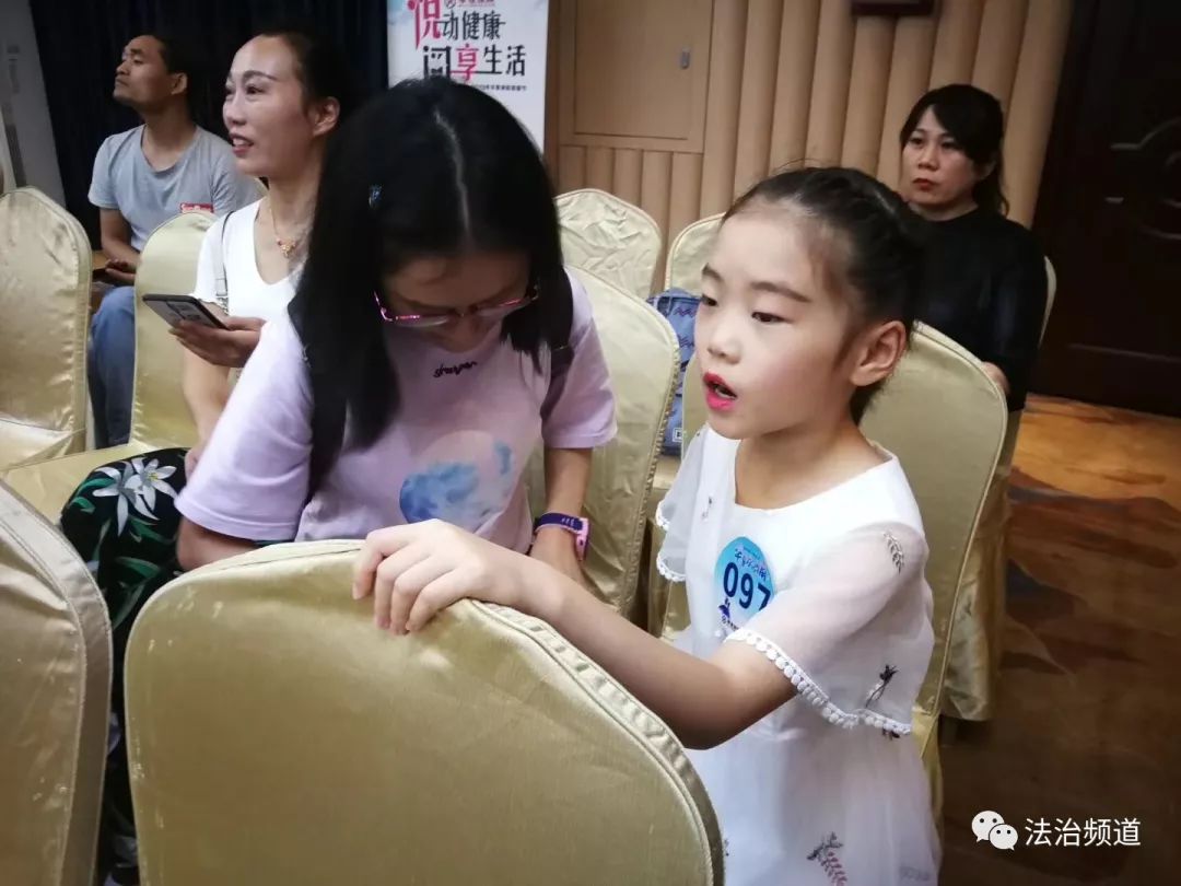 华夏欢乐诵鸣笛启航——郑州站