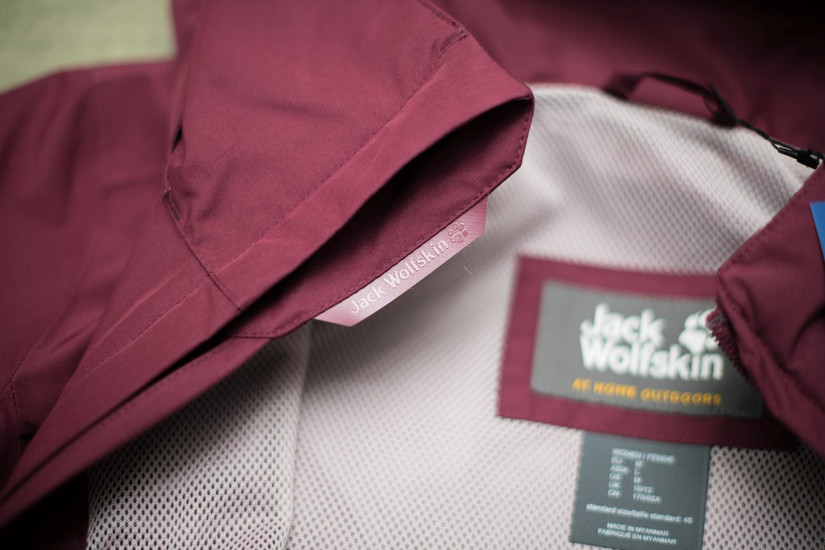 jackwolfskin狼爪冲锋衣怎么样,狼爪重生系列highestpeak冲锋衣