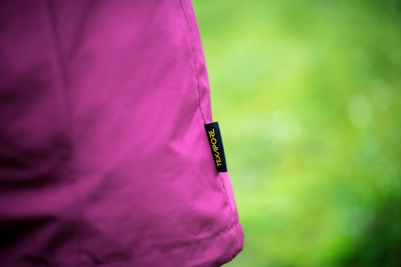 jackwolfskin狼爪冲锋衣怎么样,狼爪重生系列highestpeak冲锋衣