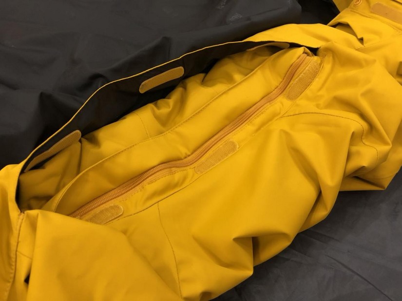 性价比高的防水超薄冲锋衣评测,狼爪防风防水冲锋衣