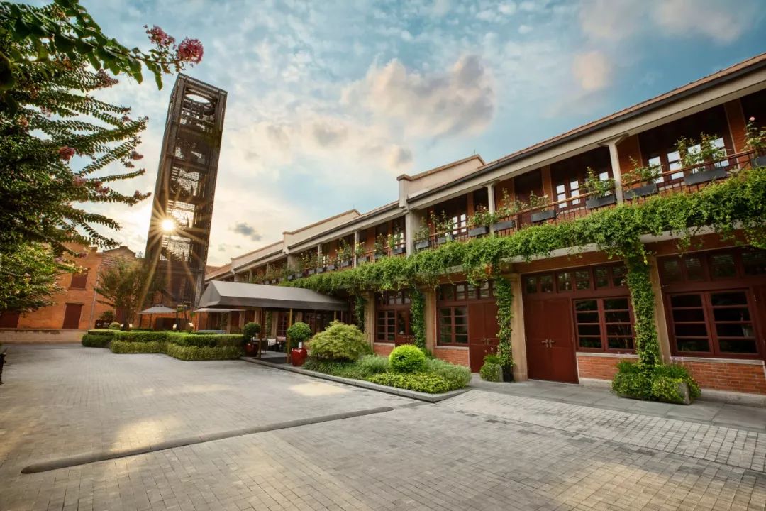 让我们谈一场光明正大的恋爱,让我们谈一次光明正大的恋爱