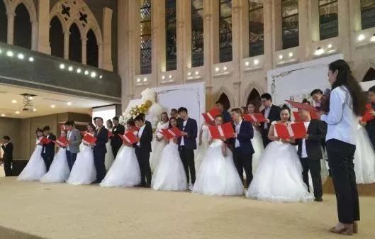 直击各地七夕民政局领证现场,七夕节各地结婚领证