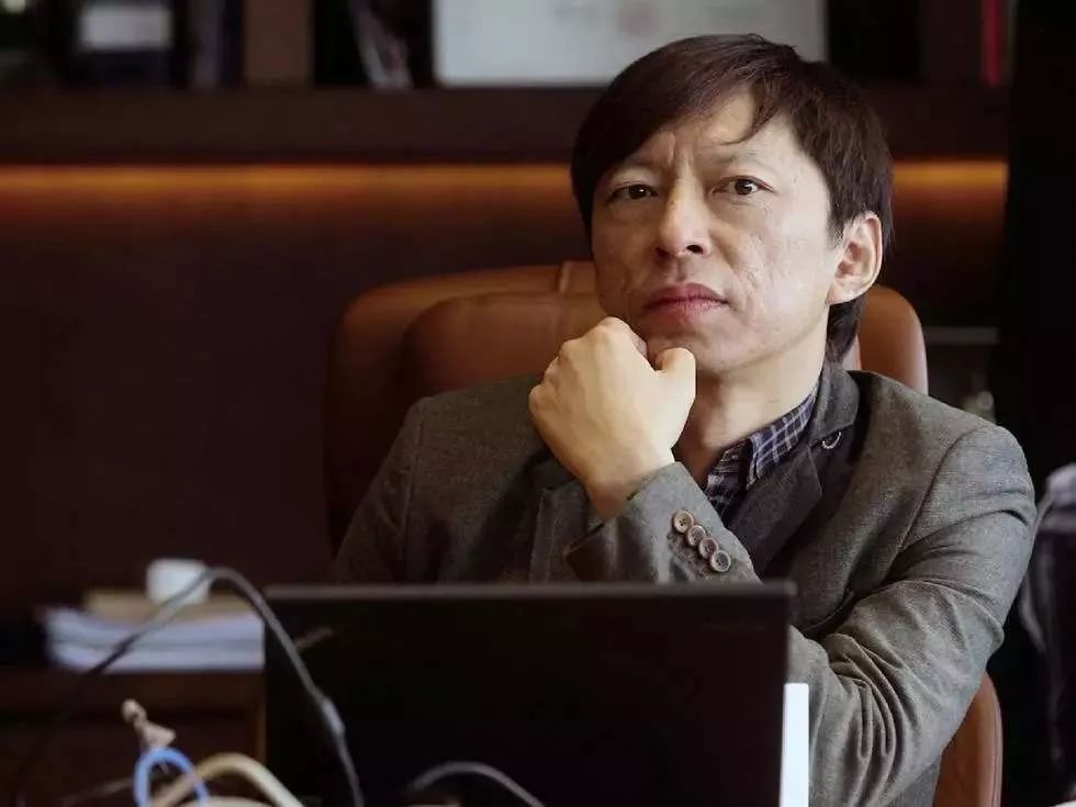 张朝阳个人的成长经历,张朝阳在搜狐的地位