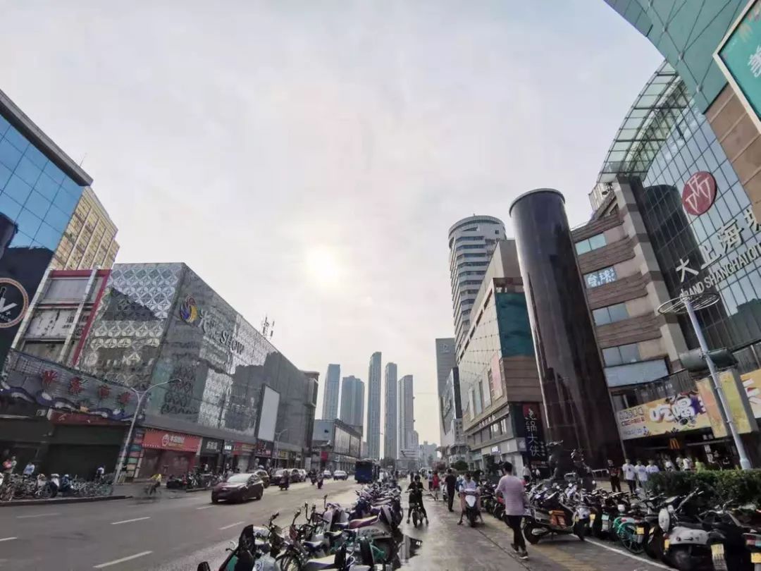 郑州二七商圈与其他商圈对比,西安郑州同为新一线城市