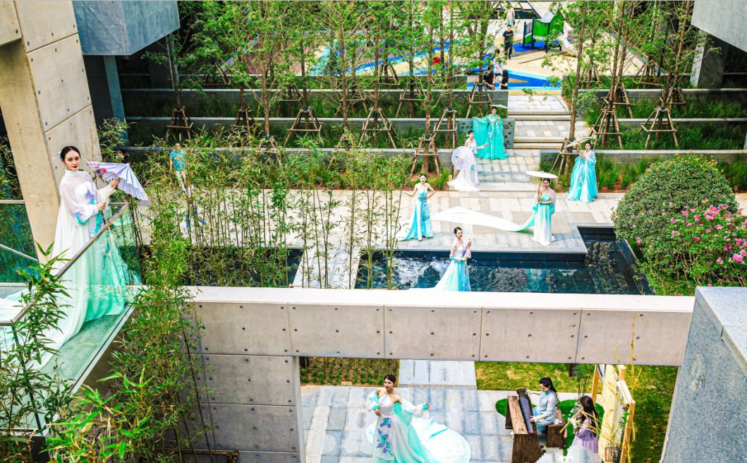 这家开发的商偏执,建筑的颜值和客户的认可给了最好的回应