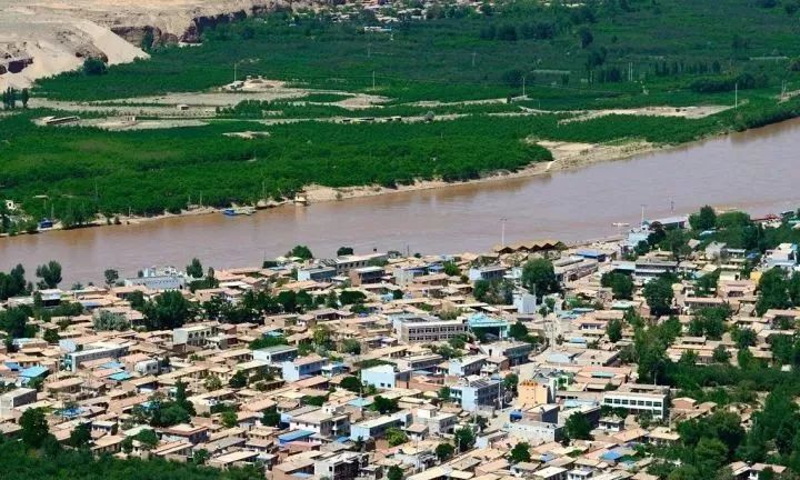 黄河石林的自然景观,黄河石林大自然的奇特景观