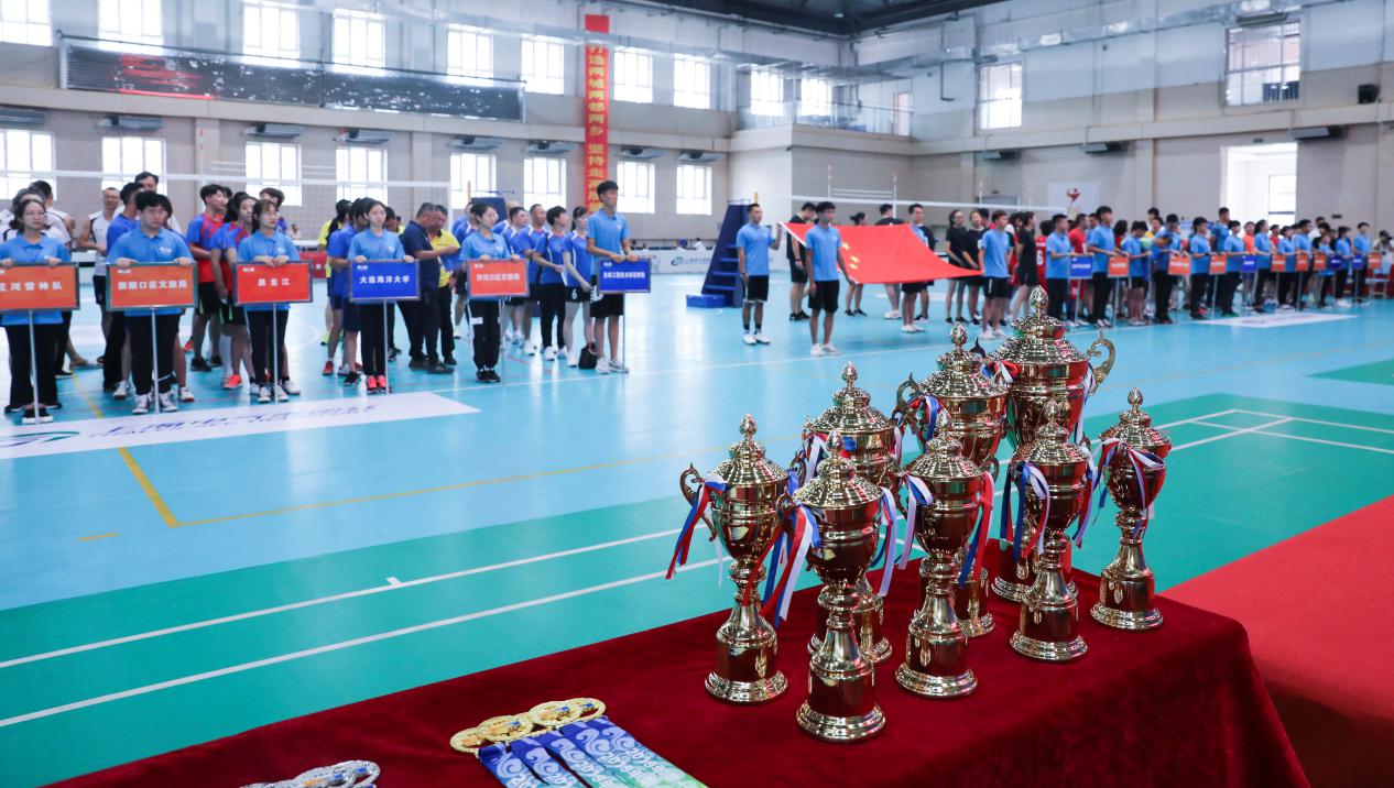 中国篮球公开赛大连赛区,中国足球邀请赛第二场比赛