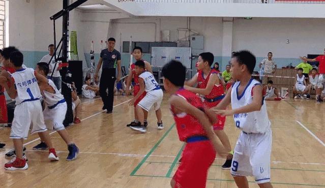 祝贺小学篮球赛荣获冠军,南宁市富德小学篮球比赛