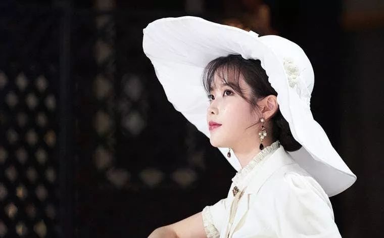 德鲁纳酒店iu最新造型,iu德鲁纳酒店造型合集图片