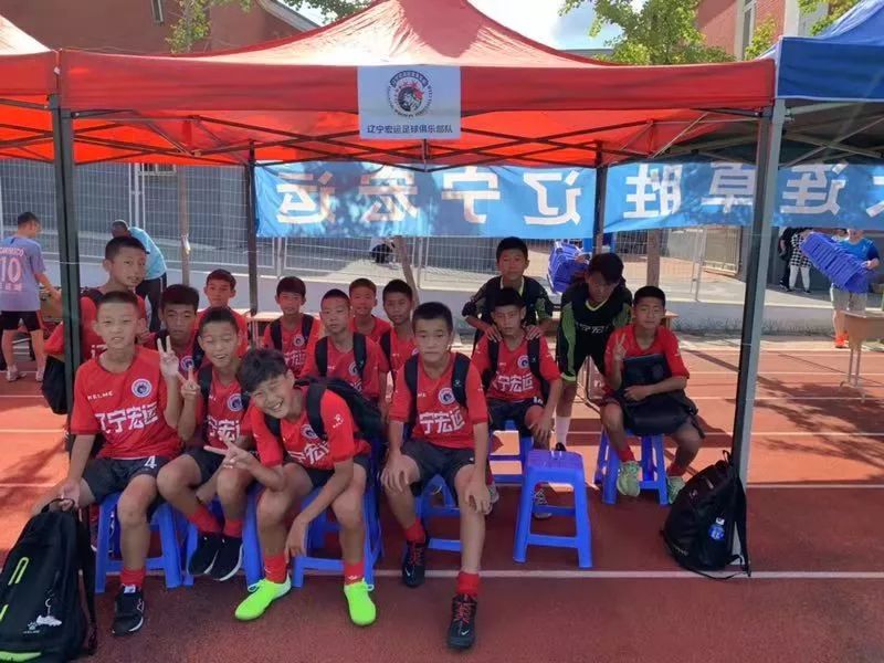 u12青少年足球比赛八人制赛前训练,青训u12梯队