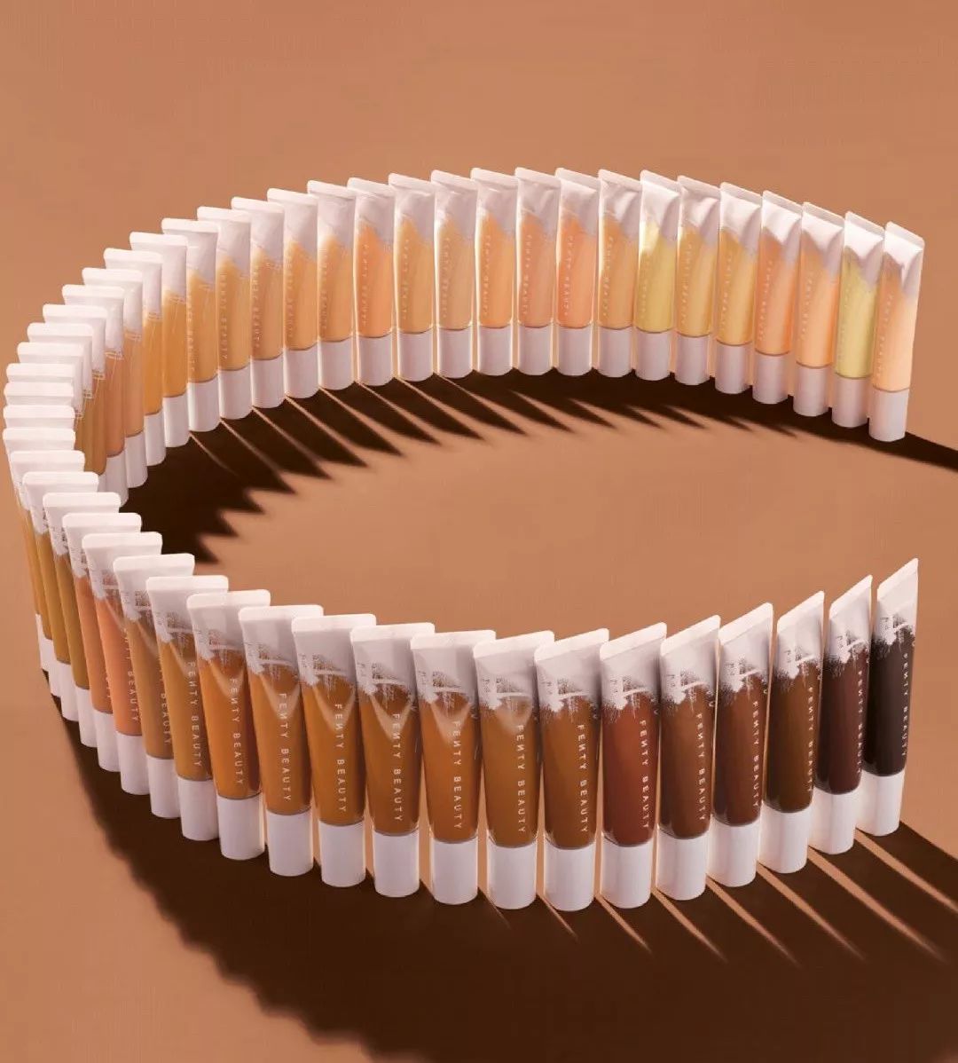 新手化妆必买的十个单品,好用的日常化妆单品推荐