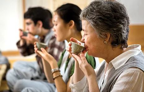 姹夌繑娓稿,姹夌繑鐮斿娲诲姩