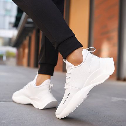 这款鞋！让整条街的回头率都归你！舒服的如同踩棉花！帅到不像实力派