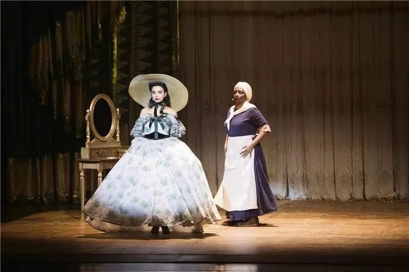 在家也能欣赏音乐剧！我们为你准备了一生必看的40部经典