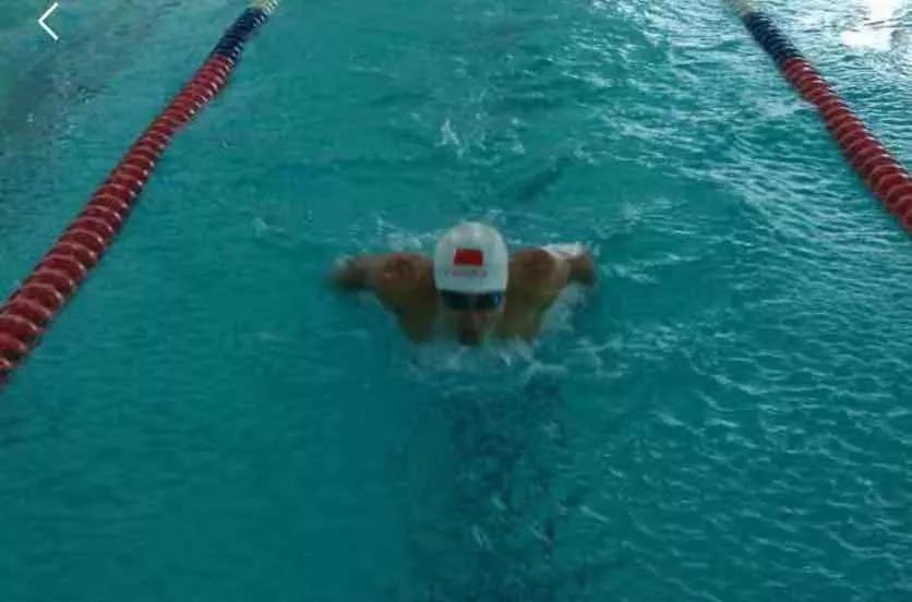 大理运动员再获金牌！水中“钢刀”何世伟的水上之路