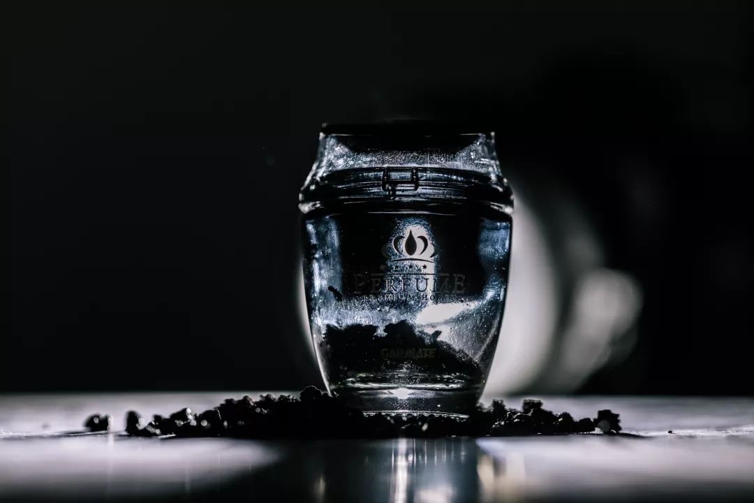 把世界上zui「火热」的石头，封进小罐，老司机一眼就沦陷