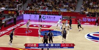 周琦vs梅克,周琦和莫兰德的对抗