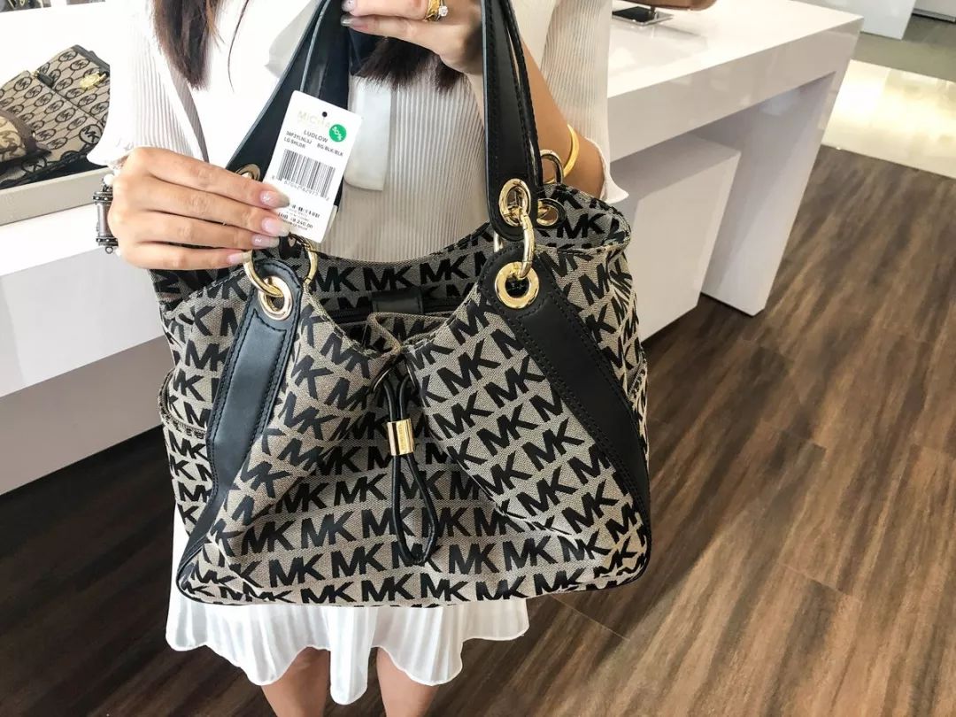 兰蔻200口红全球购,泰国买兰蔻口红