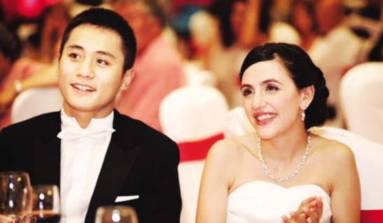 刘烨安娜世纪同台,刘烨安娜悲惨世界同台对视