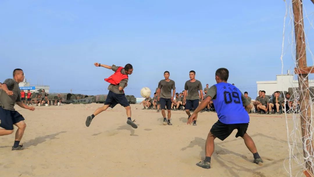 沙滩踢足球转场,沙滩踢足球