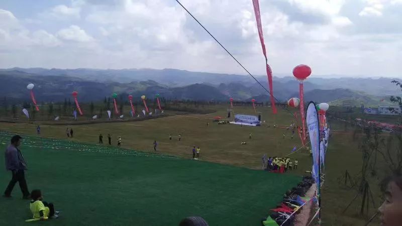 滑草活动,兴义放马坪滑草