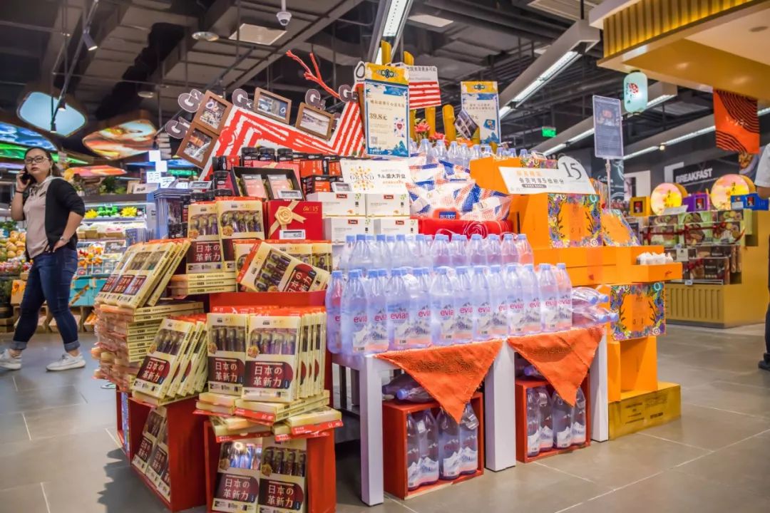 拿着3000的工资环游世界,没钱怎么去环游世界