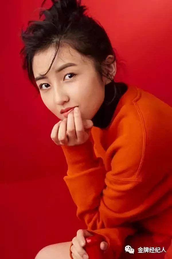 李凯馨演过哪些戏,李凯馨三剧霸屏收官演绎多面角